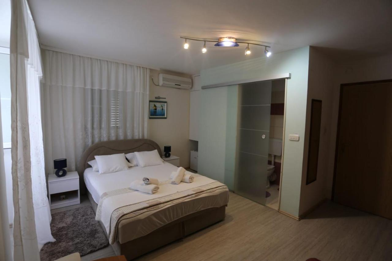 Private Room In The Center Of สปลิท ภายนอก รูปภาพ