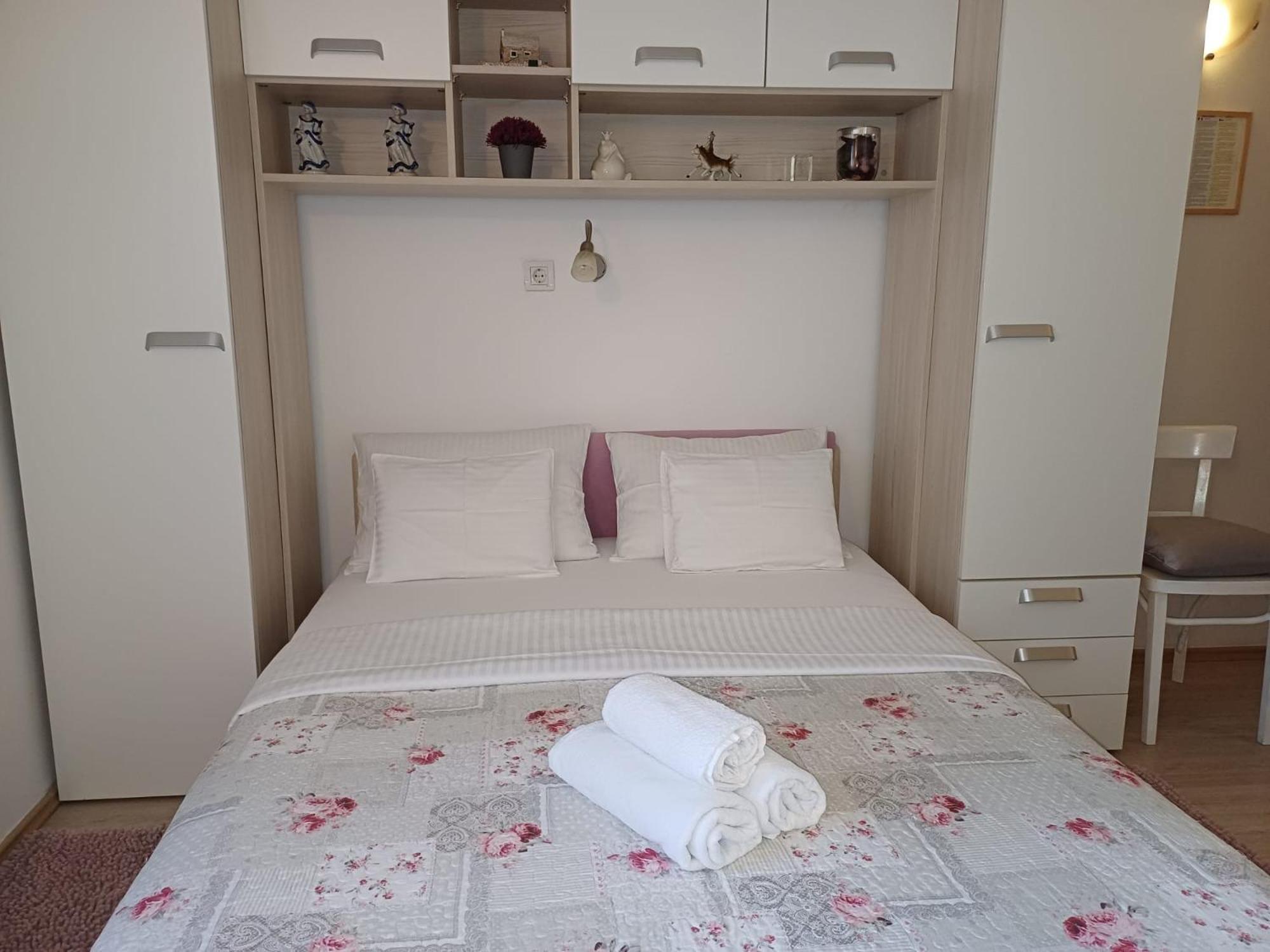 Private Room In The Center Of สปลิท ภายนอก รูปภาพ